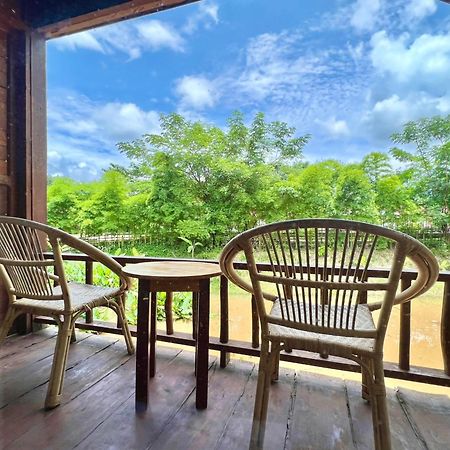 Viengtara Vangvieng Resort Ванг-В'єнг Екстер'єр фото