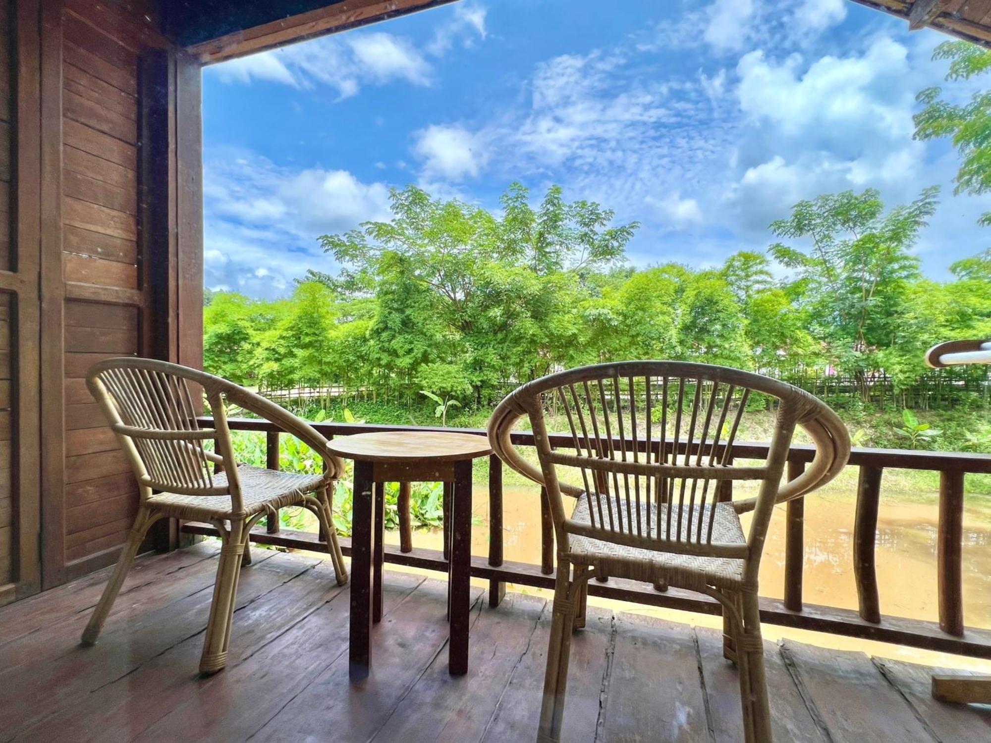 Viengtara Vangvieng Resort Ванг-В'єнг Екстер'єр фото